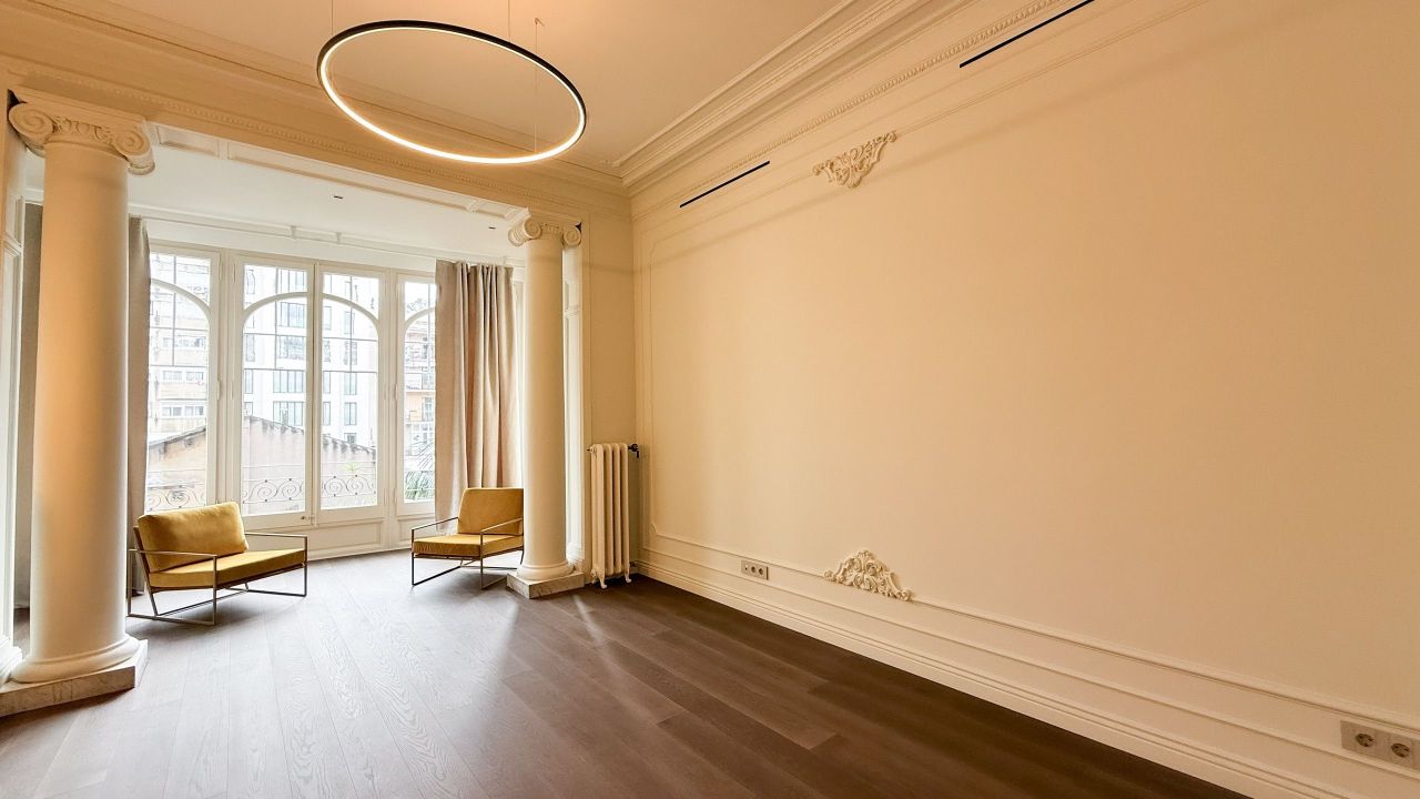Apartment in Barcelona, Spanien, 200 m² - Foto 1