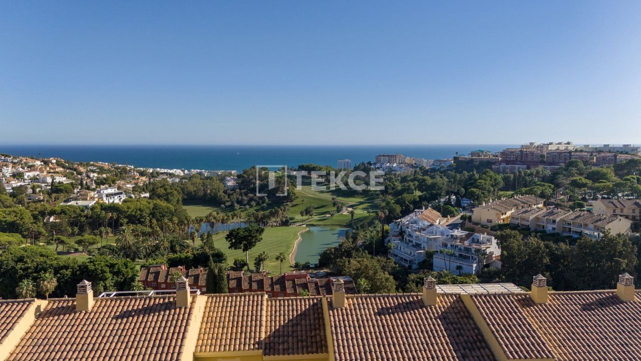 Apartment in Benalmadena, Spain, 64 m² - picture 1