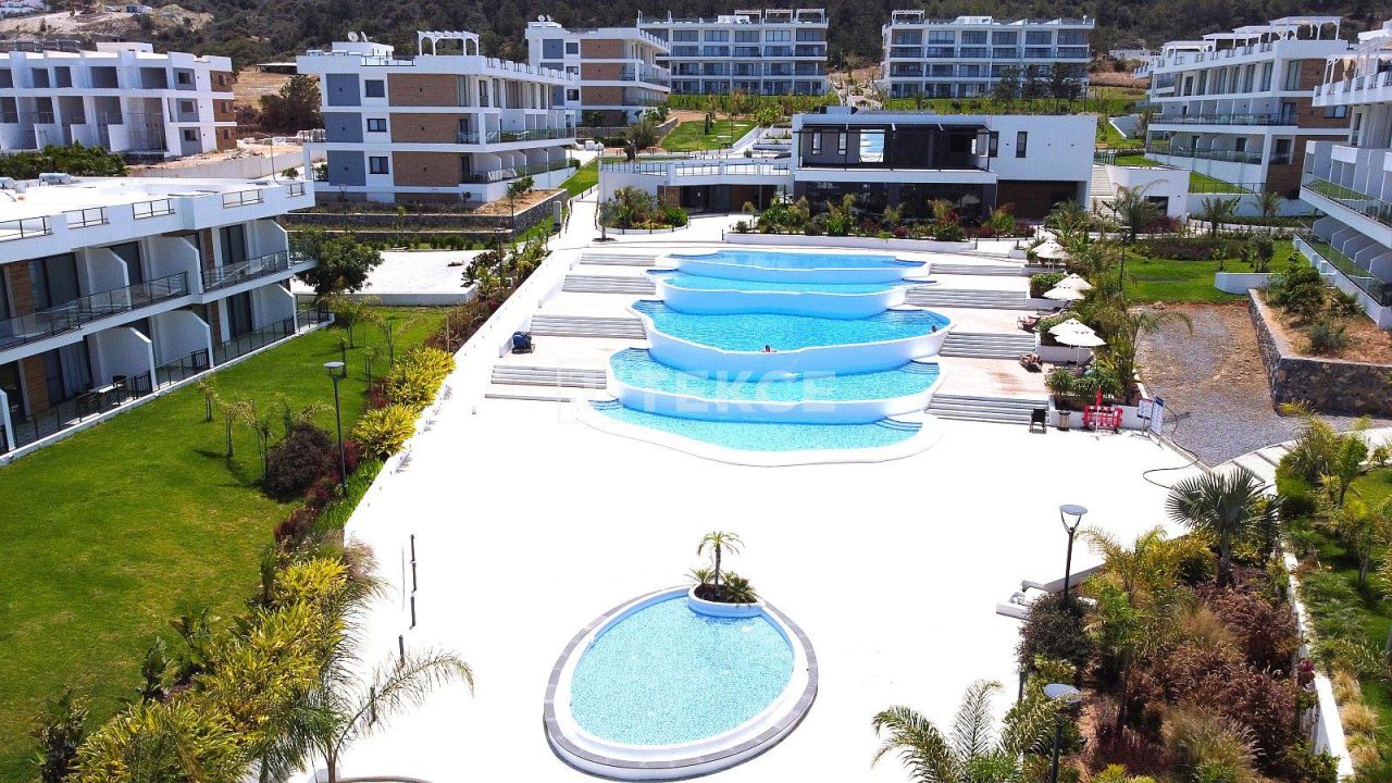 Ático en Kyrenia, Chipre, 95 m² - imagen 1