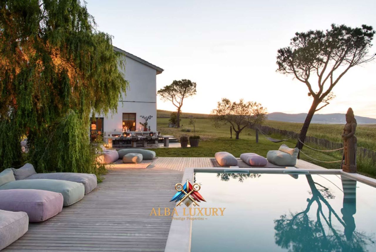 Villa in Santa Luce, Italien, 400 m² - Foto 1