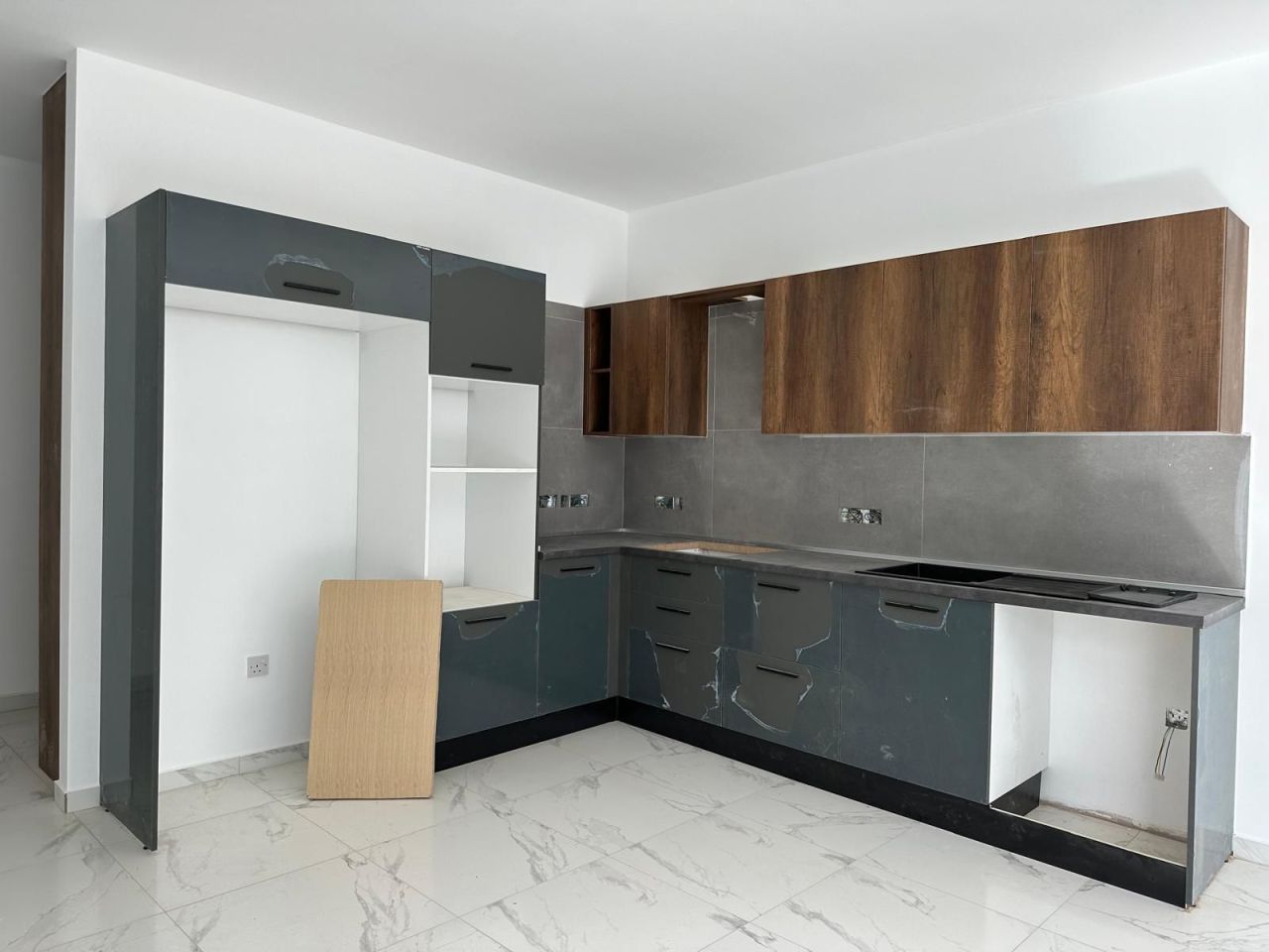 Apartamento en Alsancak, Chipre, 101 m² - imagen 1