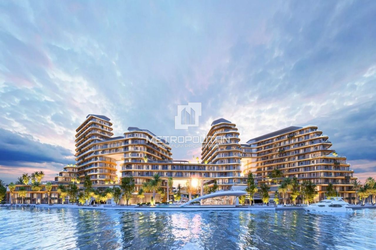Apartment in Ras al-Khaimah, UAE, 39 m² - picture 1