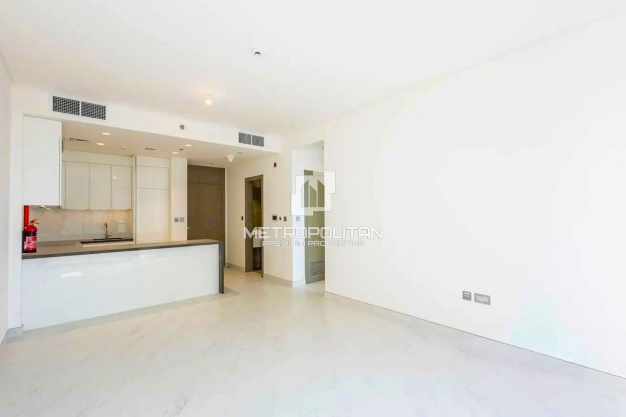 Apartment in Dubai, UAE, 68 m² - picture 2
