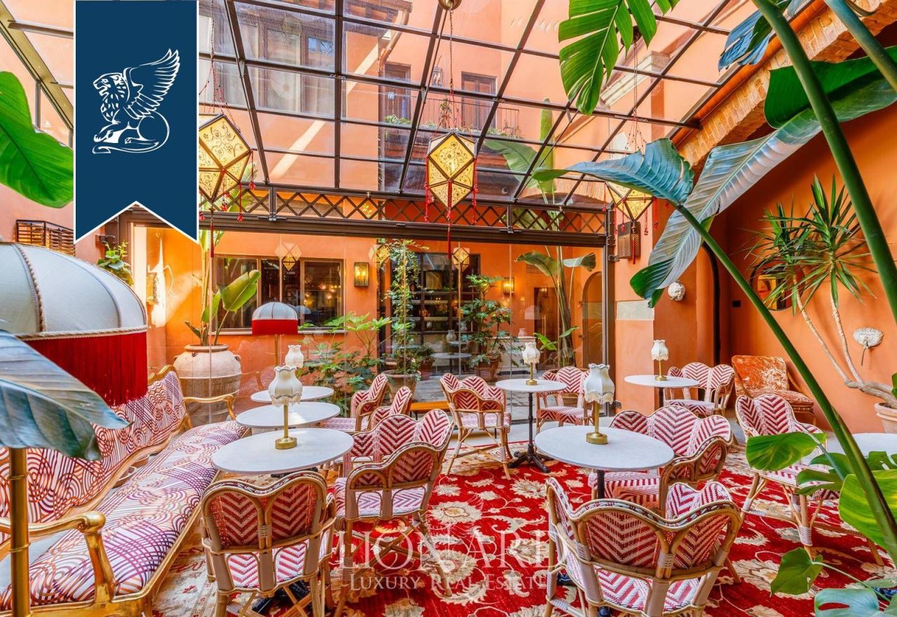 Hotel in Florence, Italy, 1 380 m² - picture 3