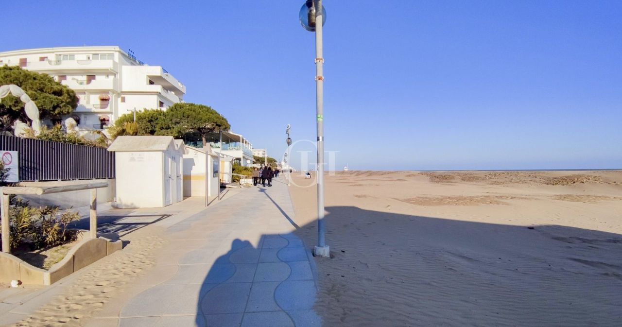 Apartamento en Lido di Jesolo, Italia, 70 m² - imagen 2