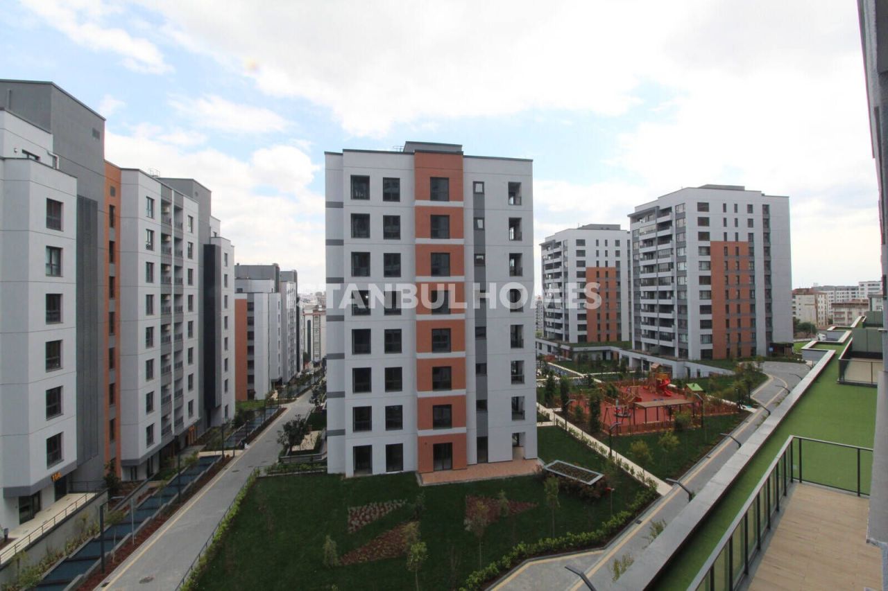 Apartment in Istanbul, Turkey, 212 m² - picture 1