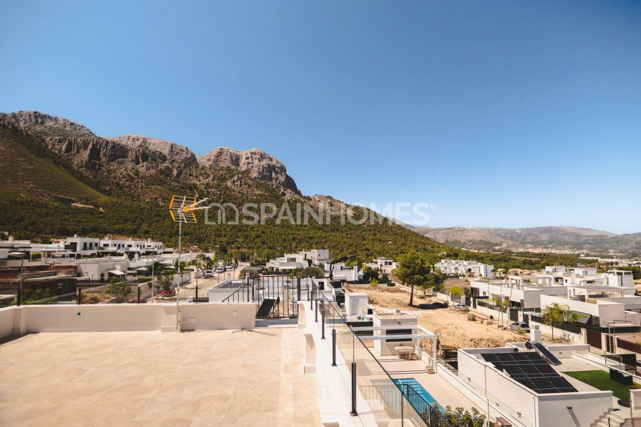 Villa in Polop de la Marina, Spain, 150 m² - picture 6