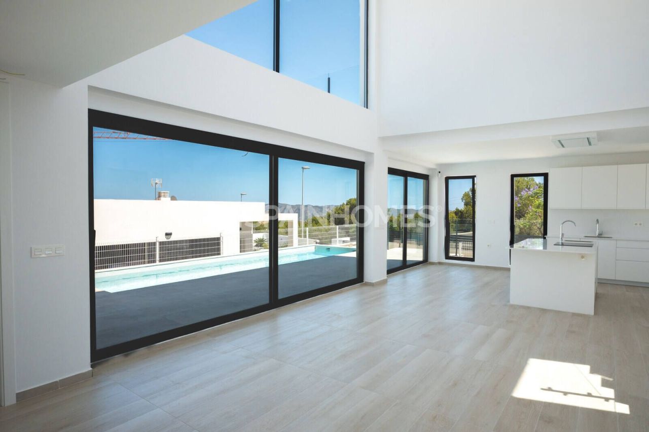 Villa in Polop de la Marina, Spain, 150 m² - picture 9