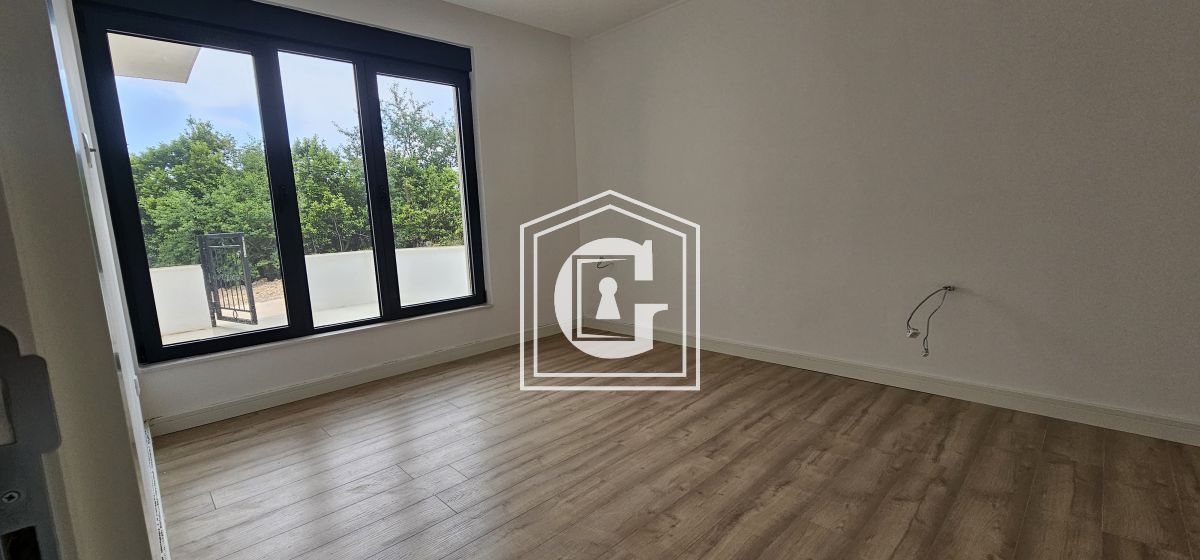 Villa in Sveti Stefan, Montenegro, 425 m² - picture 4