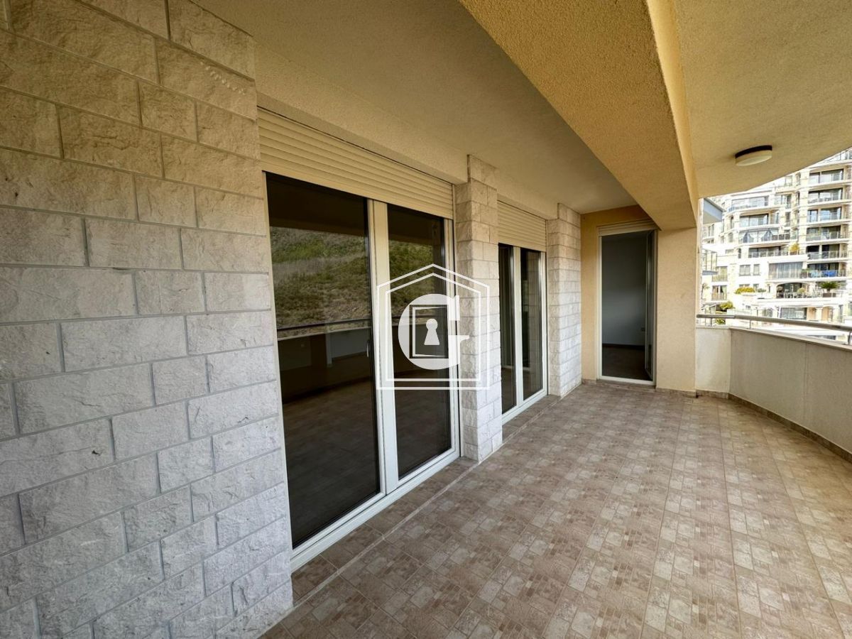 Apartment in Becici, Montenegro, 105 m² - picture 6