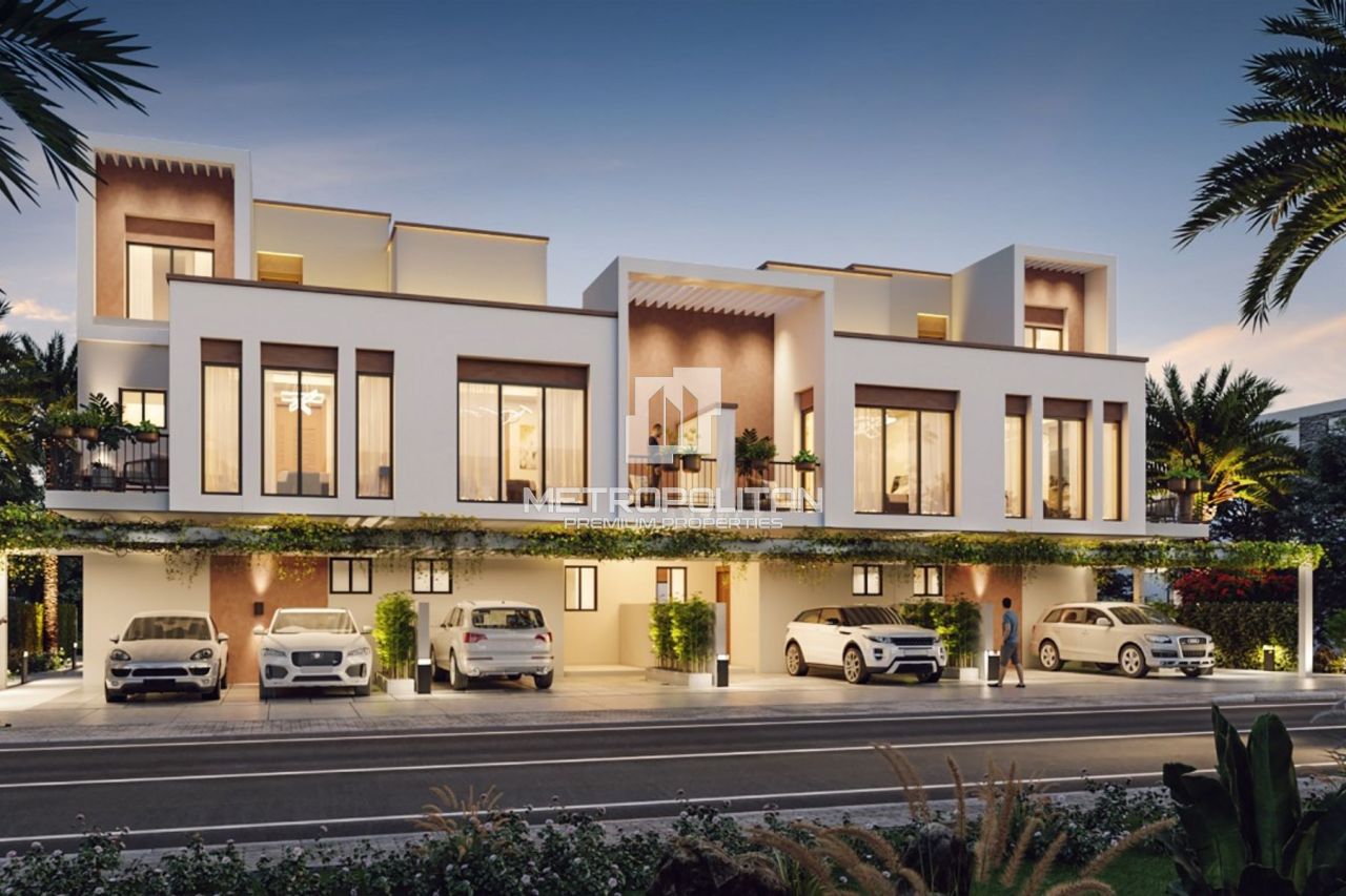 Townhouse in Dubai, UAE, 298 m² - picture 1