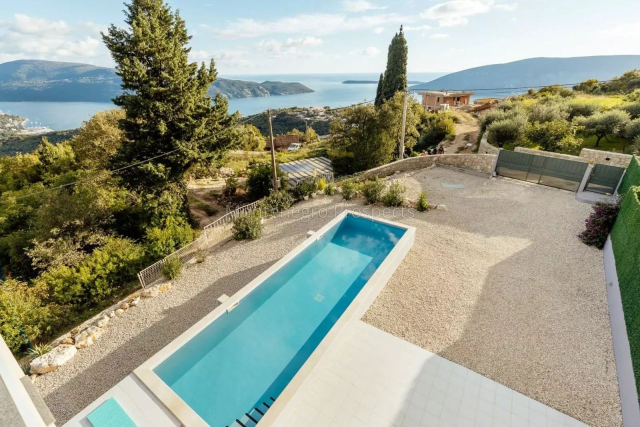 Villa in Herceg-Novi, Montenegro, 150 m² - Foto 4