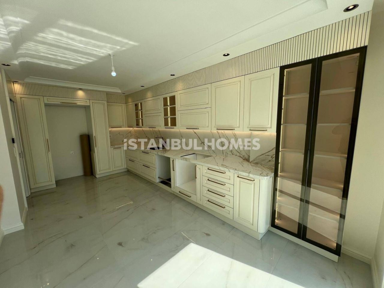 Villa in Tuzla, Türkei, 400 m² - Foto 8