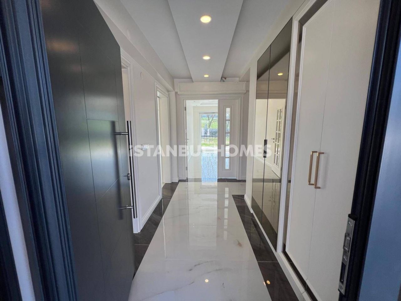 Villa in Tuzla, Türkei, 400 m² - Foto 16