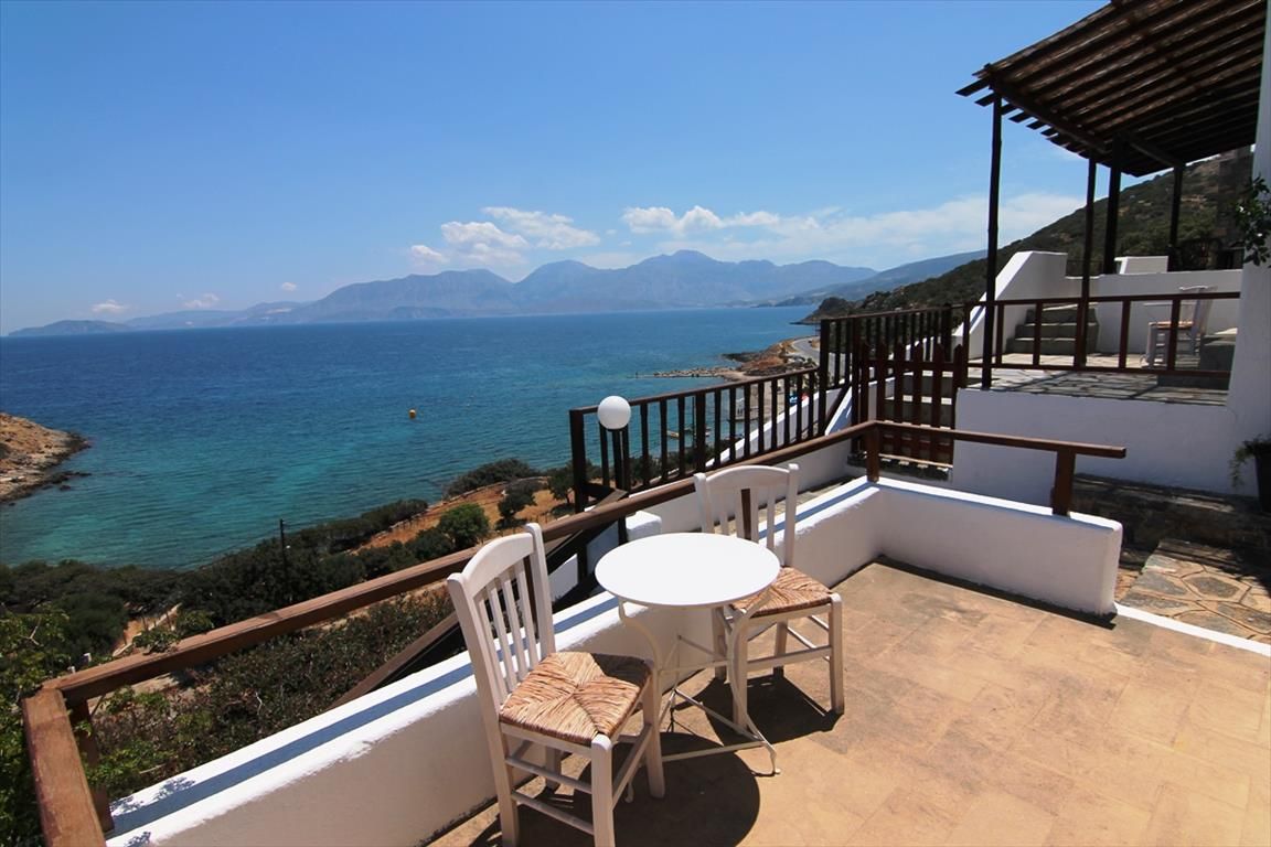 Hotel in Agios Nikolaos, Greece, 3 000 m² - picture 1