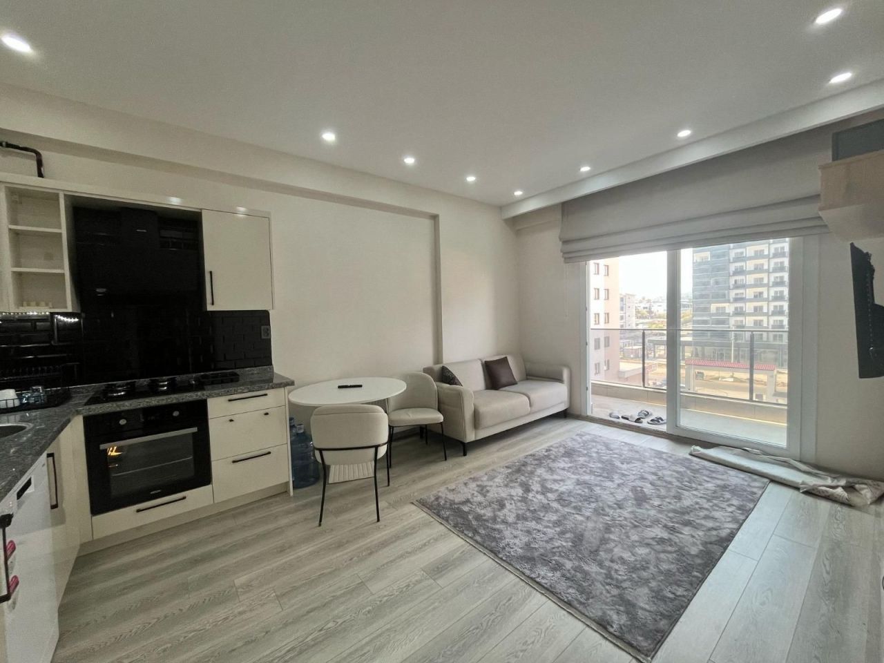 Piso en Mersin, Turquia, 50 m² - imagen 1
