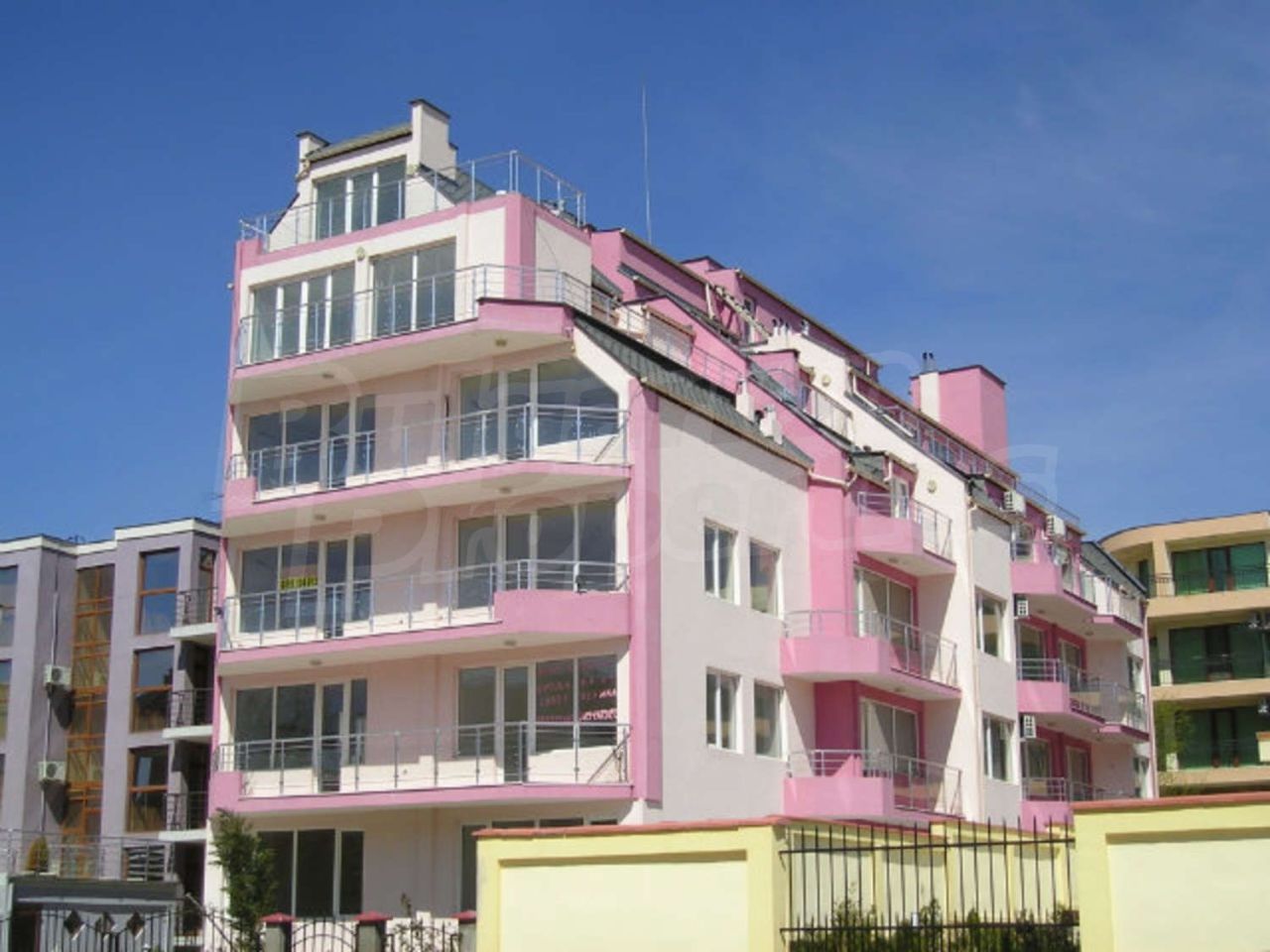 Flat in Sveti Vlas, Bulgaria, 73.5 m² - picture 1