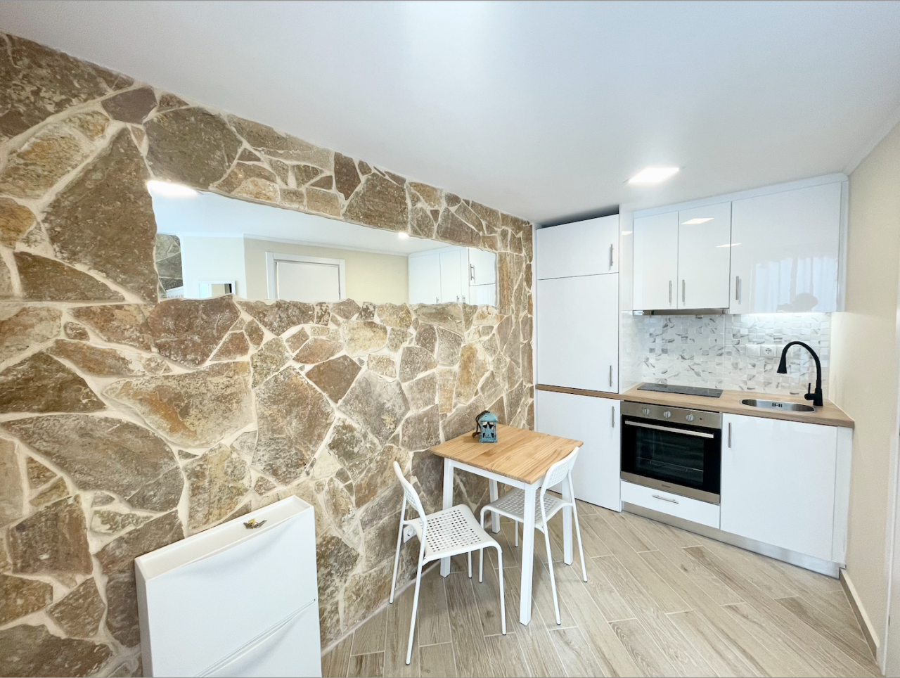 Flat in Athens, Greece, 60 m² - picture 4