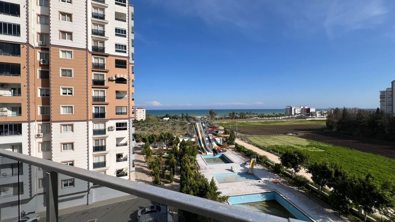 Flat in Mersin, Turkey, 55 m² - picture 1