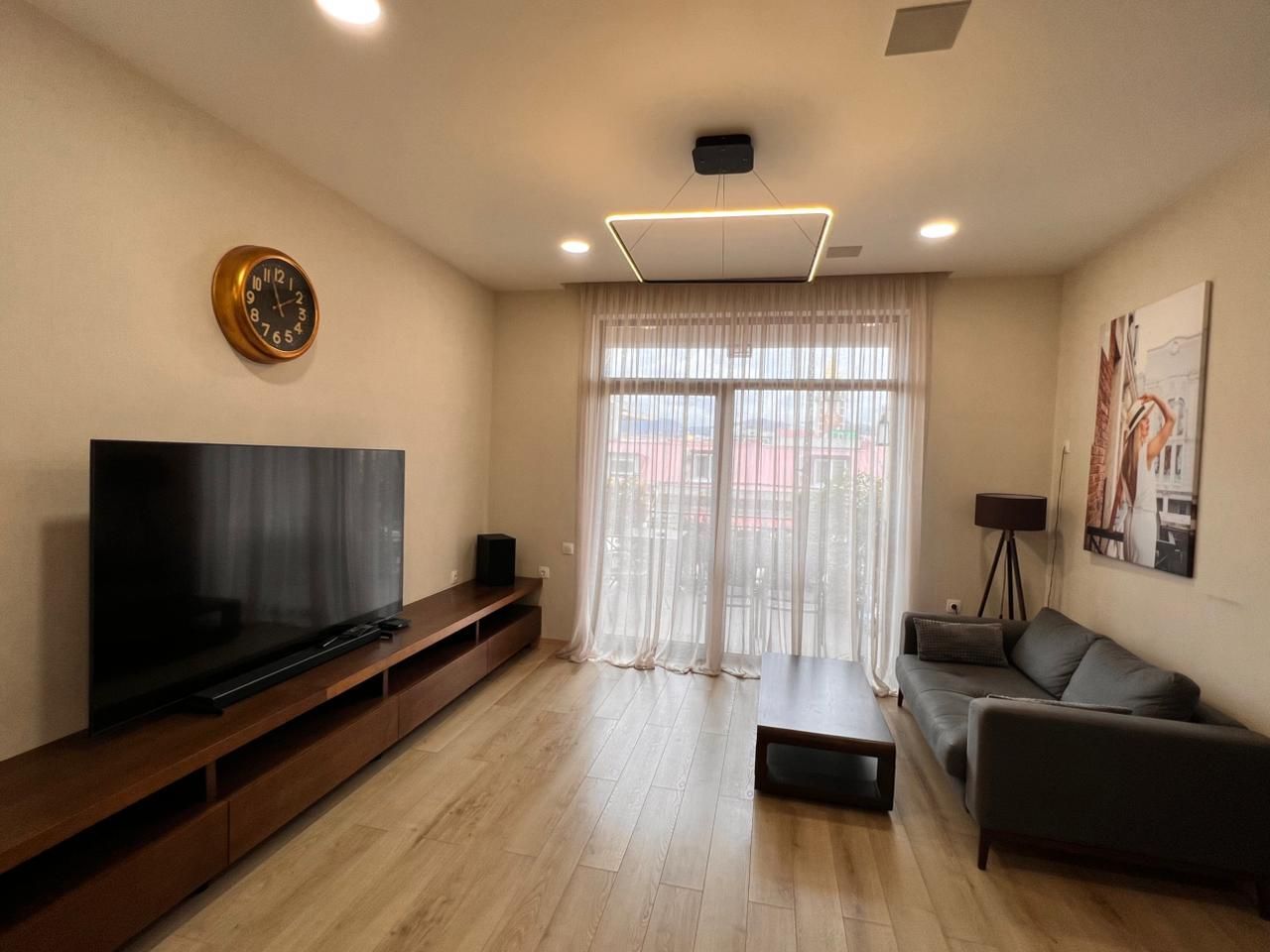 Wohnung in Batumi, Georgien, 141 m² - Foto 1