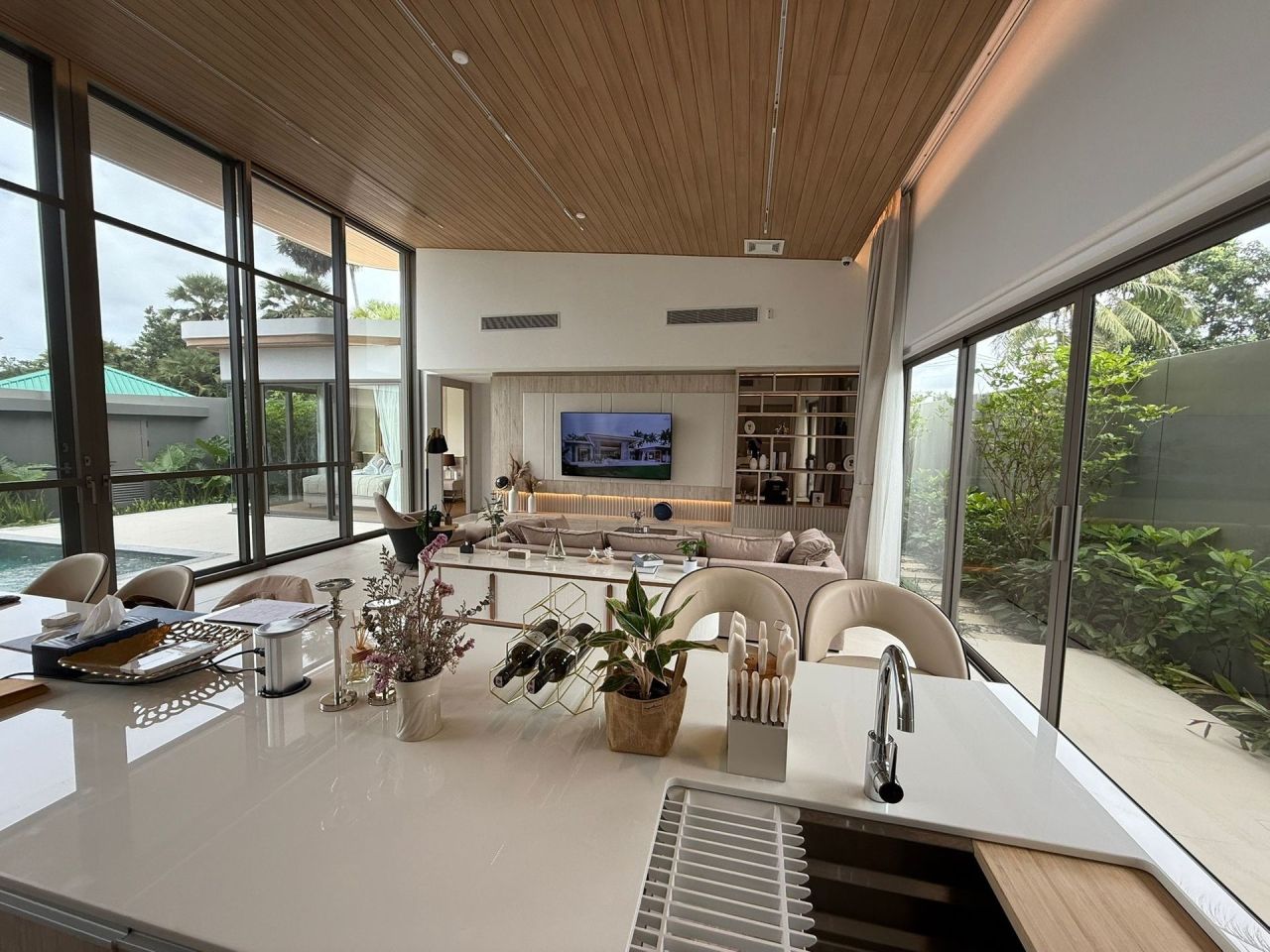 Villa on Layan Beach, Thailand, 315 m² - picture 18