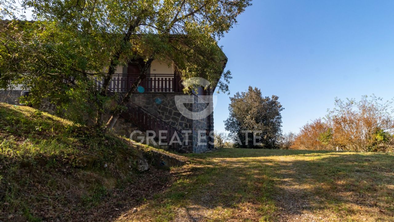 Casa en Baschi, Italia, 312.3 m² - imagen 2