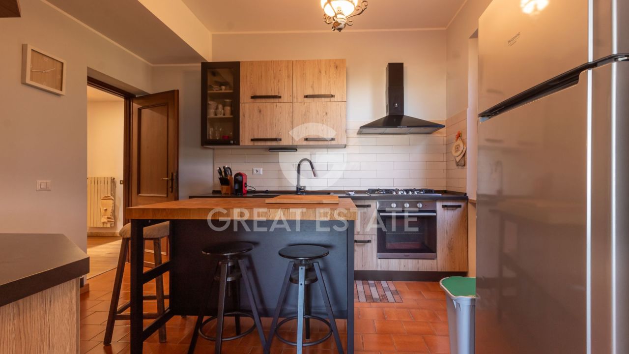 Casa en Baschi, Italia, 312.3 m² - imagen 15