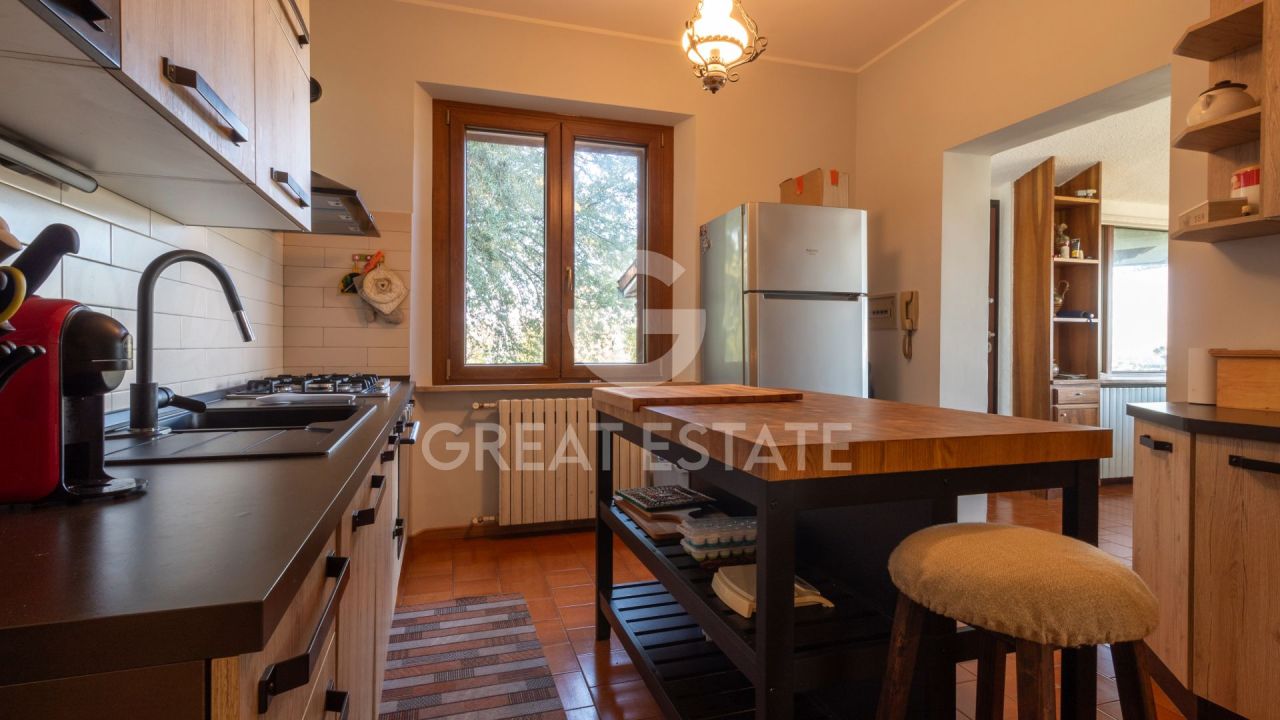 Casa en Baschi, Italia, 312.3 m² - imagen 17