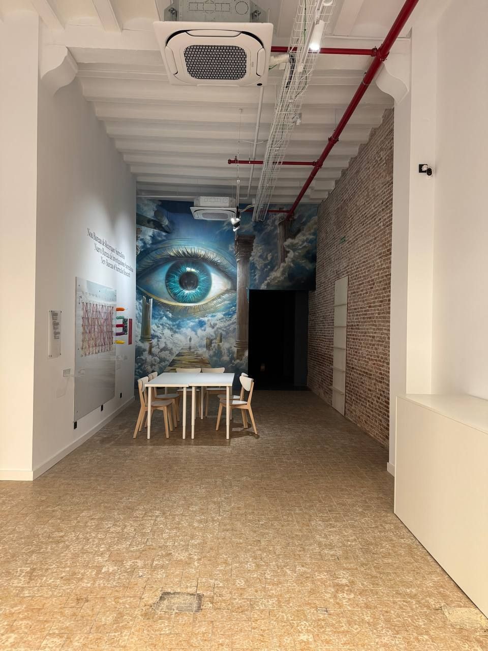 Commercial property in Barcelona, Spain, 500 m² - picture 7