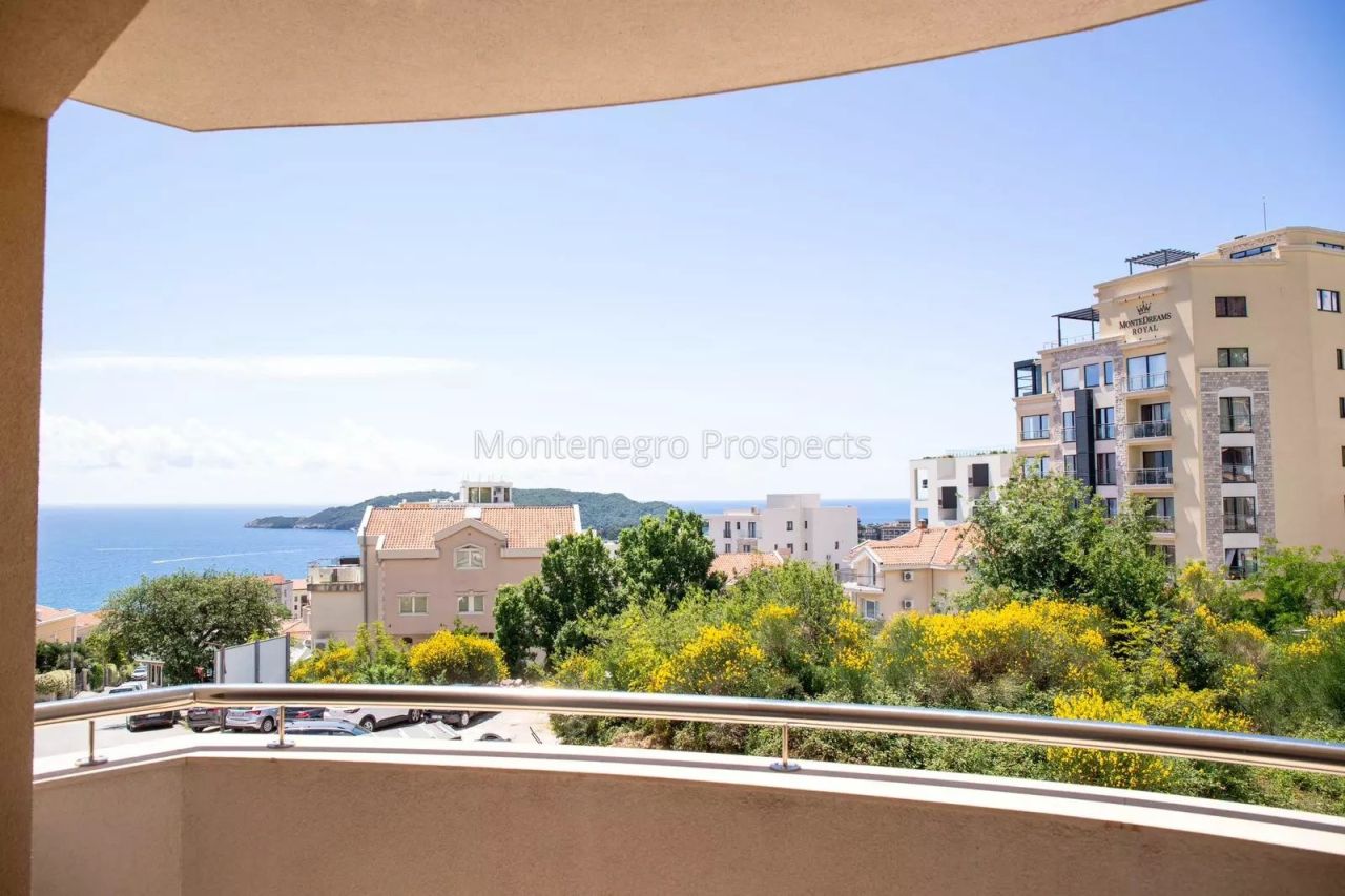 Apartment in Becici, Montenegro, 53 m² - picture 1