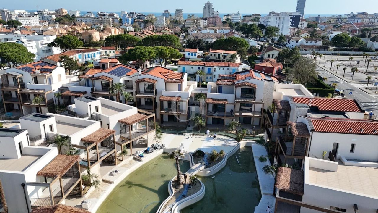 Apartment in Lido di Jesolo, Italy, 75 m² - picture 5