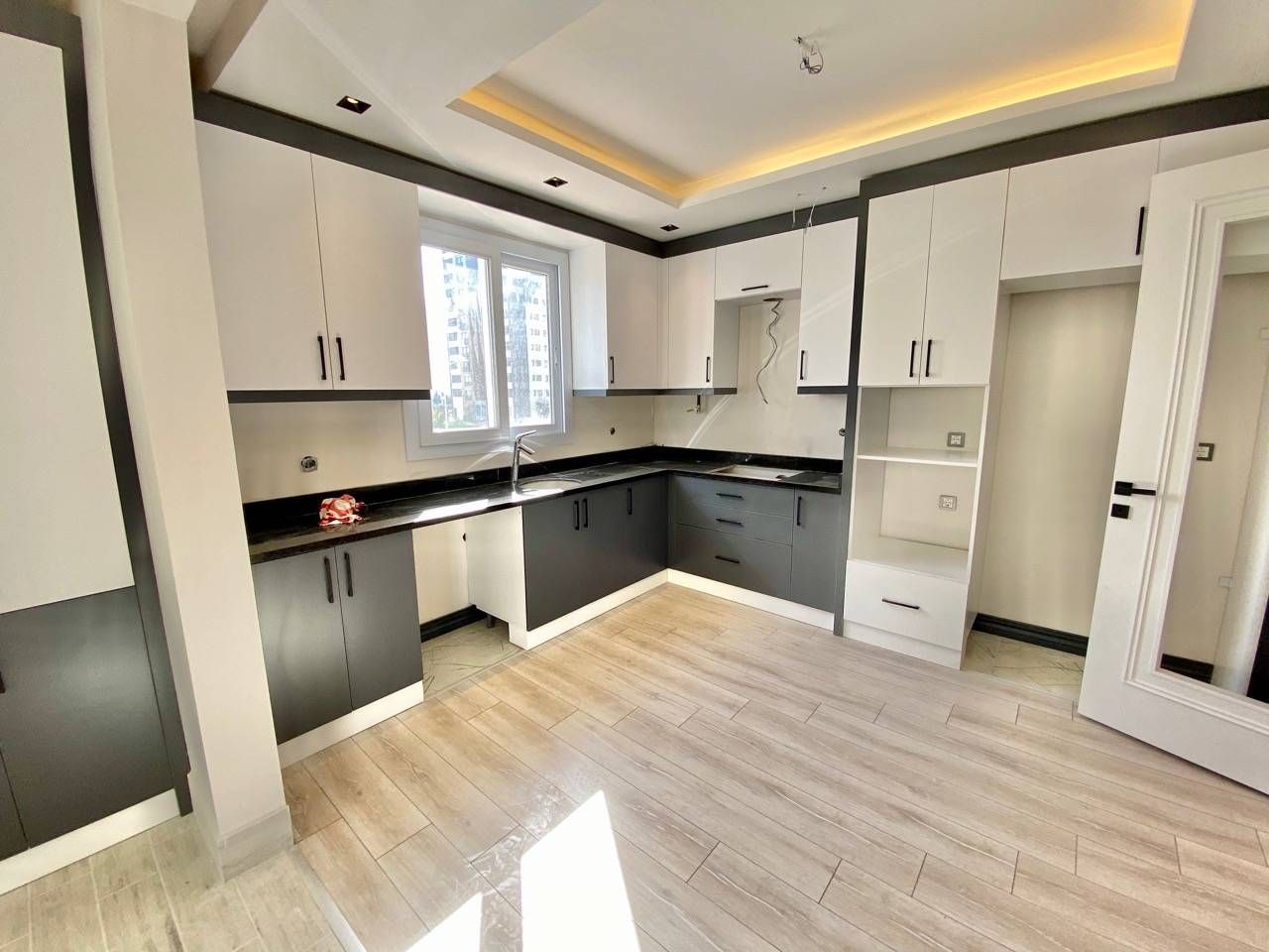 Appartamento a Mersin, Turchia, 130 m² - foto 3