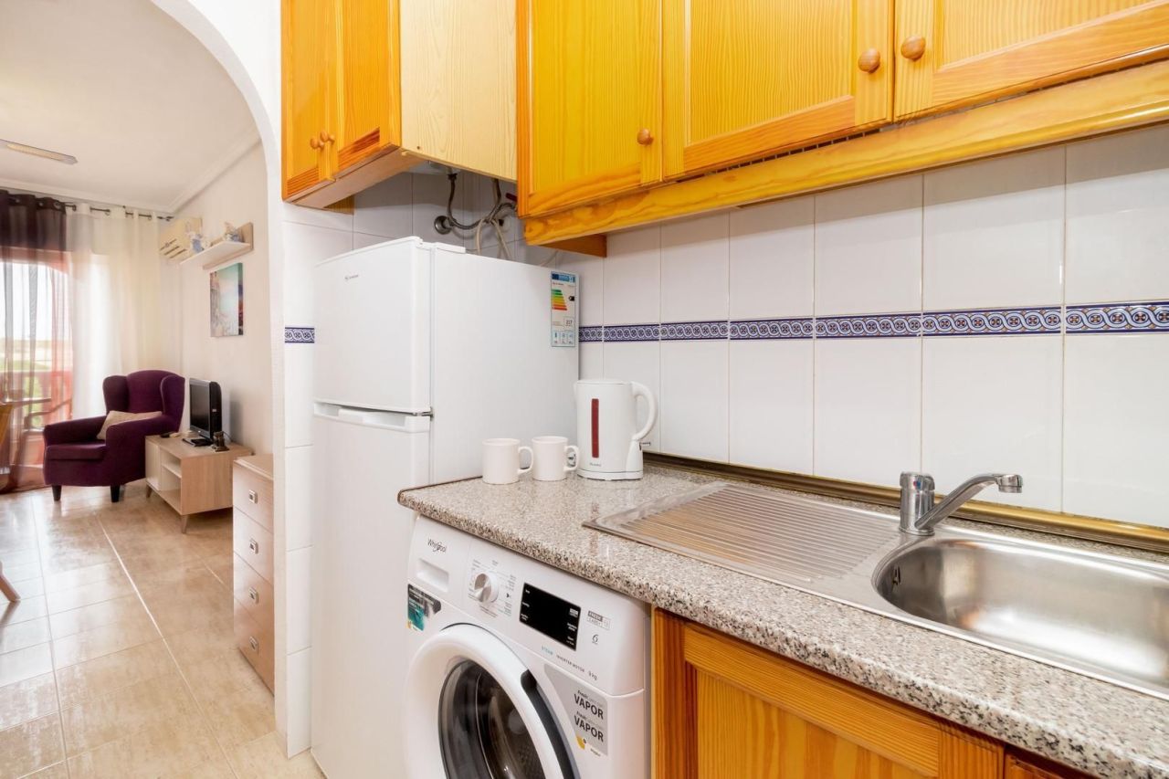 Piso en Torrevieja, España, 68 m² - imagen 6