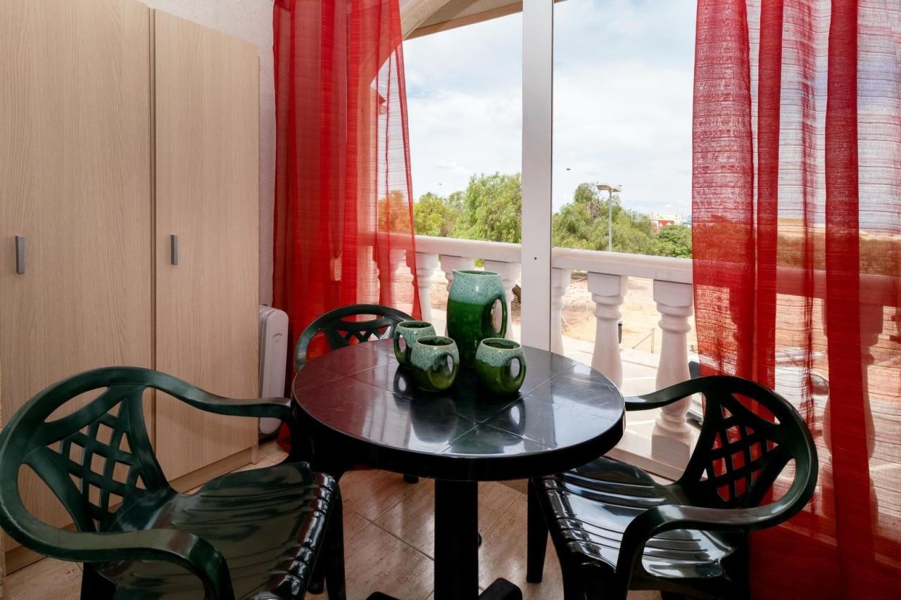 Piso en Torrevieja, España, 68 m² - imagen 5