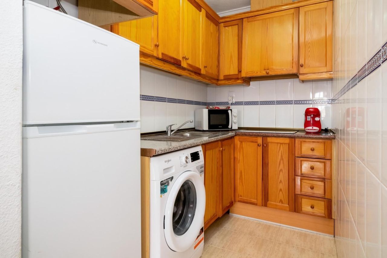 Piso en Torrevieja, España, 68 m² - imagen 12