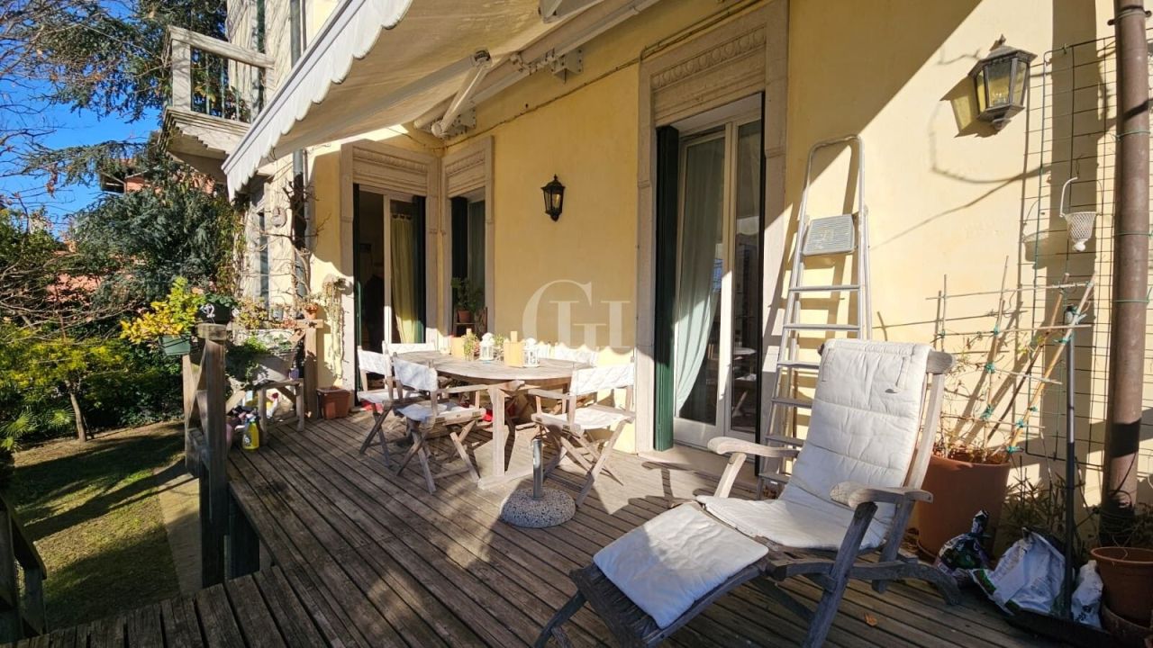 Villa in Venice, Italy, 420 m² - picture 6