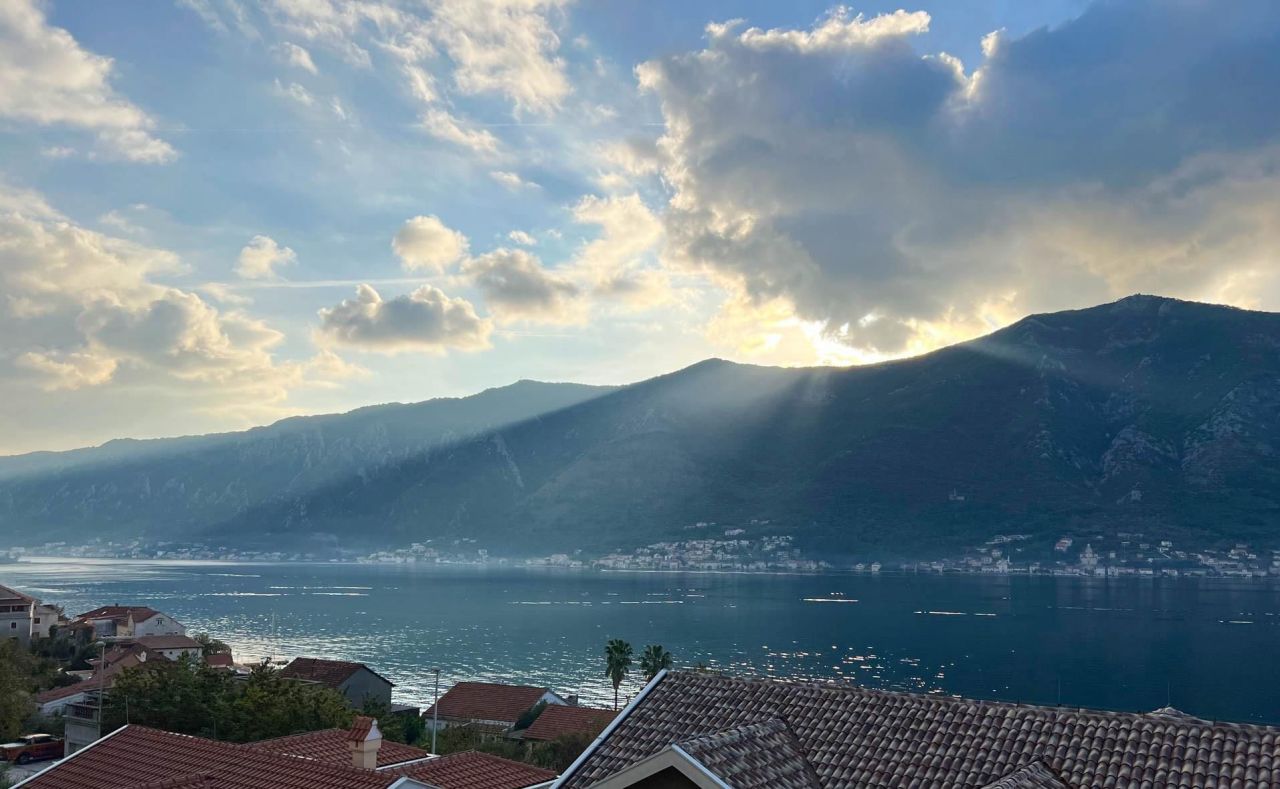 Appartamento a Dobrota, Montenegro, 82 m² - foto 12