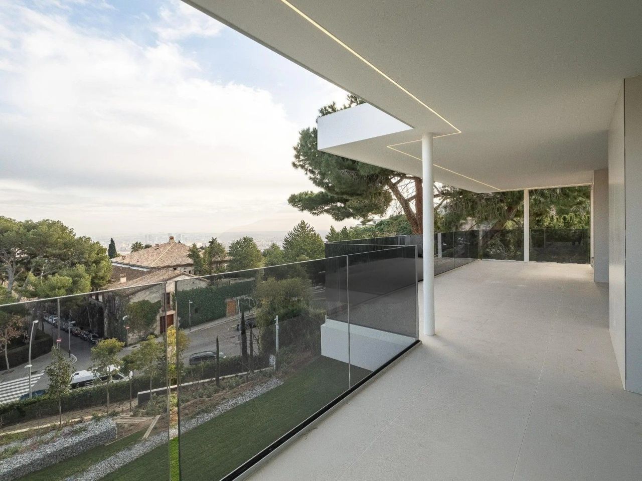 Haus in Barcelona, Spanien, 1 216 m² - Foto 8