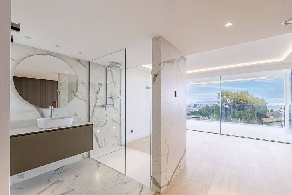 Haus in Barcelona, Spanien, 1 216 m² - Foto 18