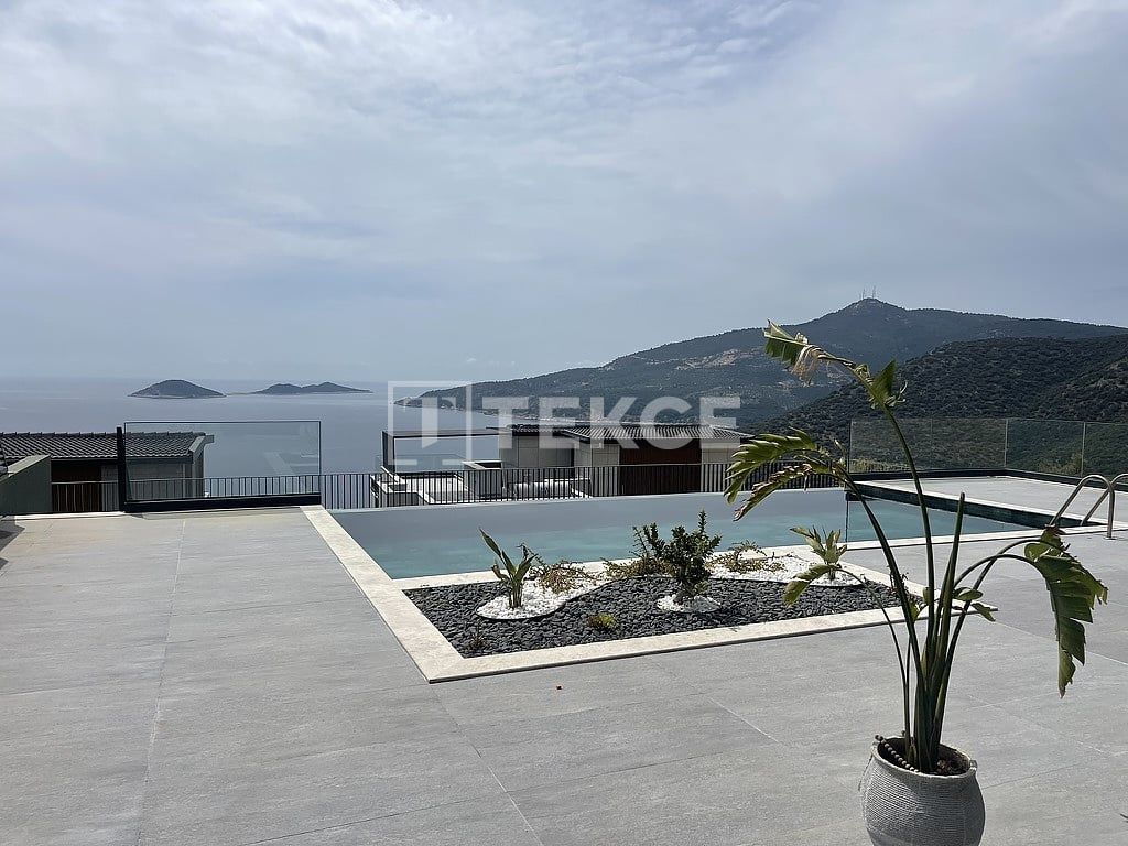 Villa à Kalkan, Turquie, 180 m² - image 1