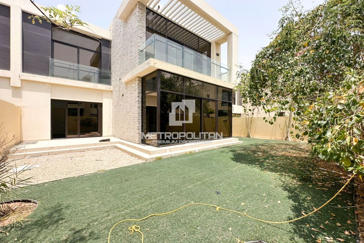 Villa in Dubai, VAE, 311 m² - Foto 1