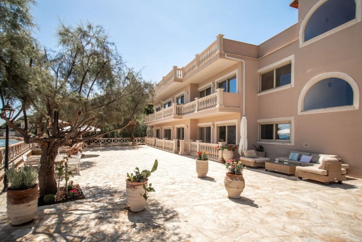 Casa en las Islas Jónicas, Grecia, 300 m² - imagen 1