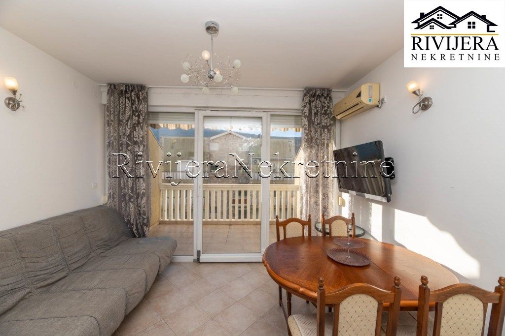 Flat in Herceg-Novi, Montenegro, 65 m² - picture 1