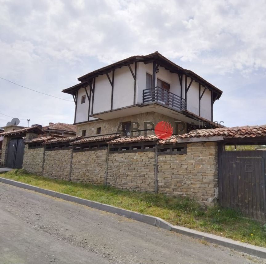 Haus in Bata, Bulgarien, 155 m² - Foto 1