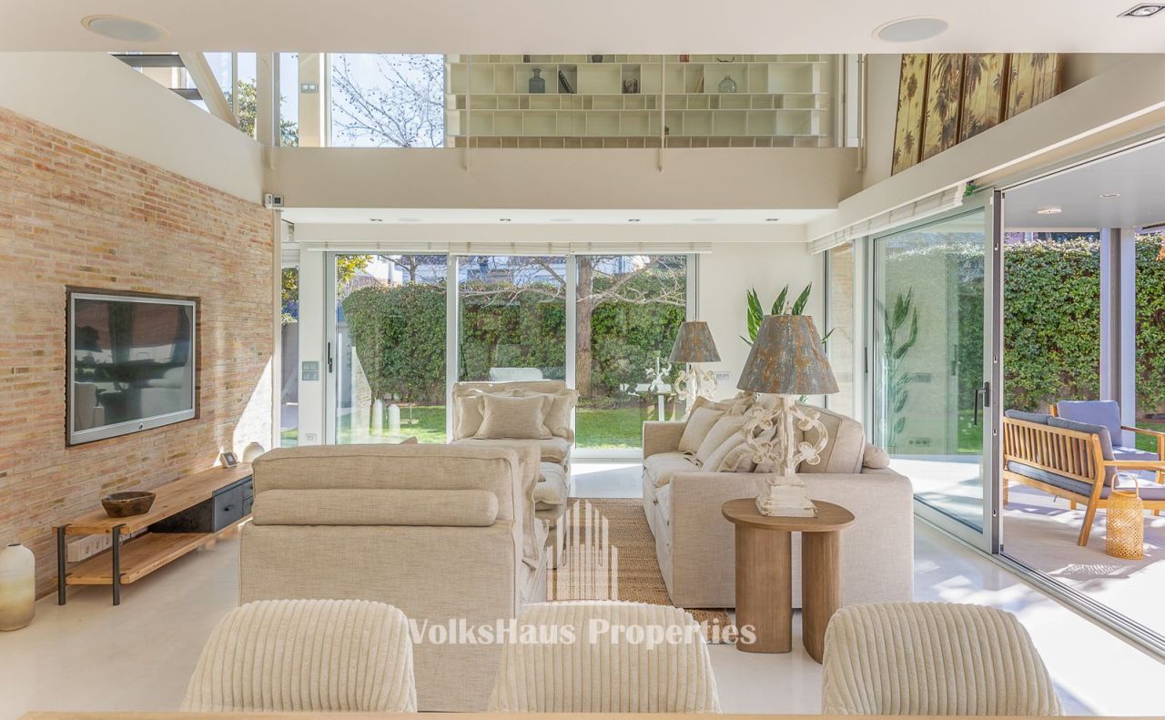 Villa en Sant Cugat del Valles, España, 688 m² - imagen 3