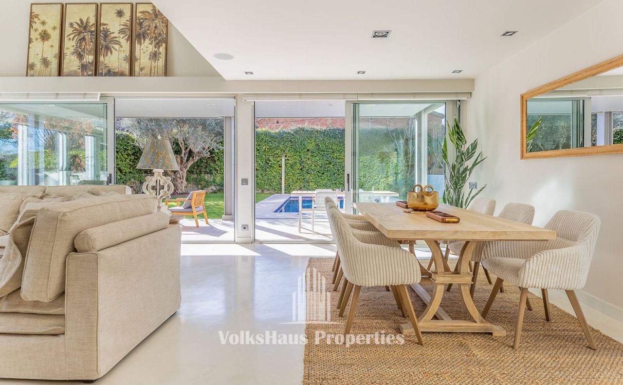 Villa en Sant Cugat del Valles, España, 688 m² - imagen 8