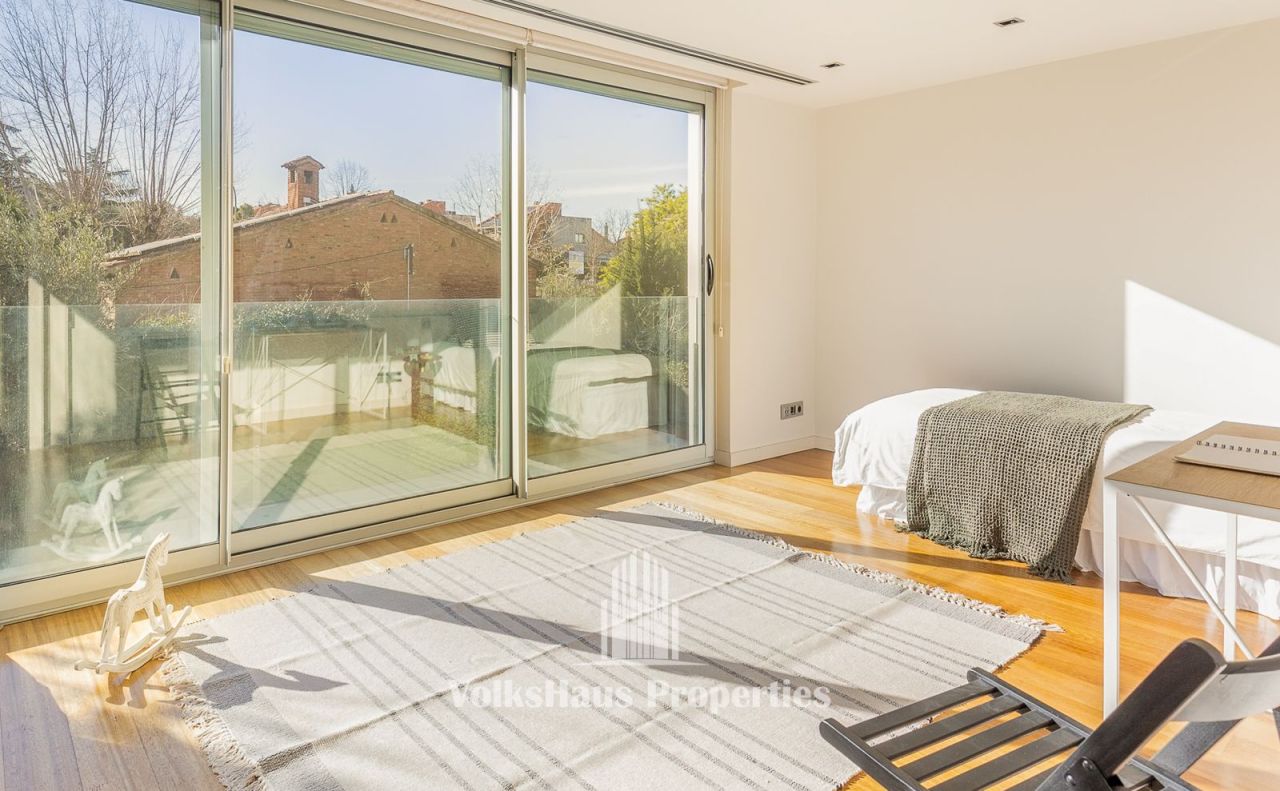 Villa en Sant Cugat del Valles, España, 688 m² - imagen 12