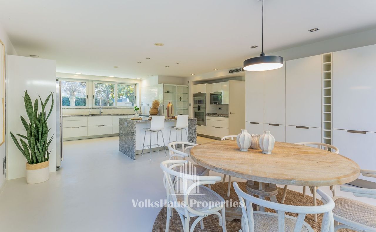 Villa en Sant Cugat del Valles, España, 688 m² - imagen 18