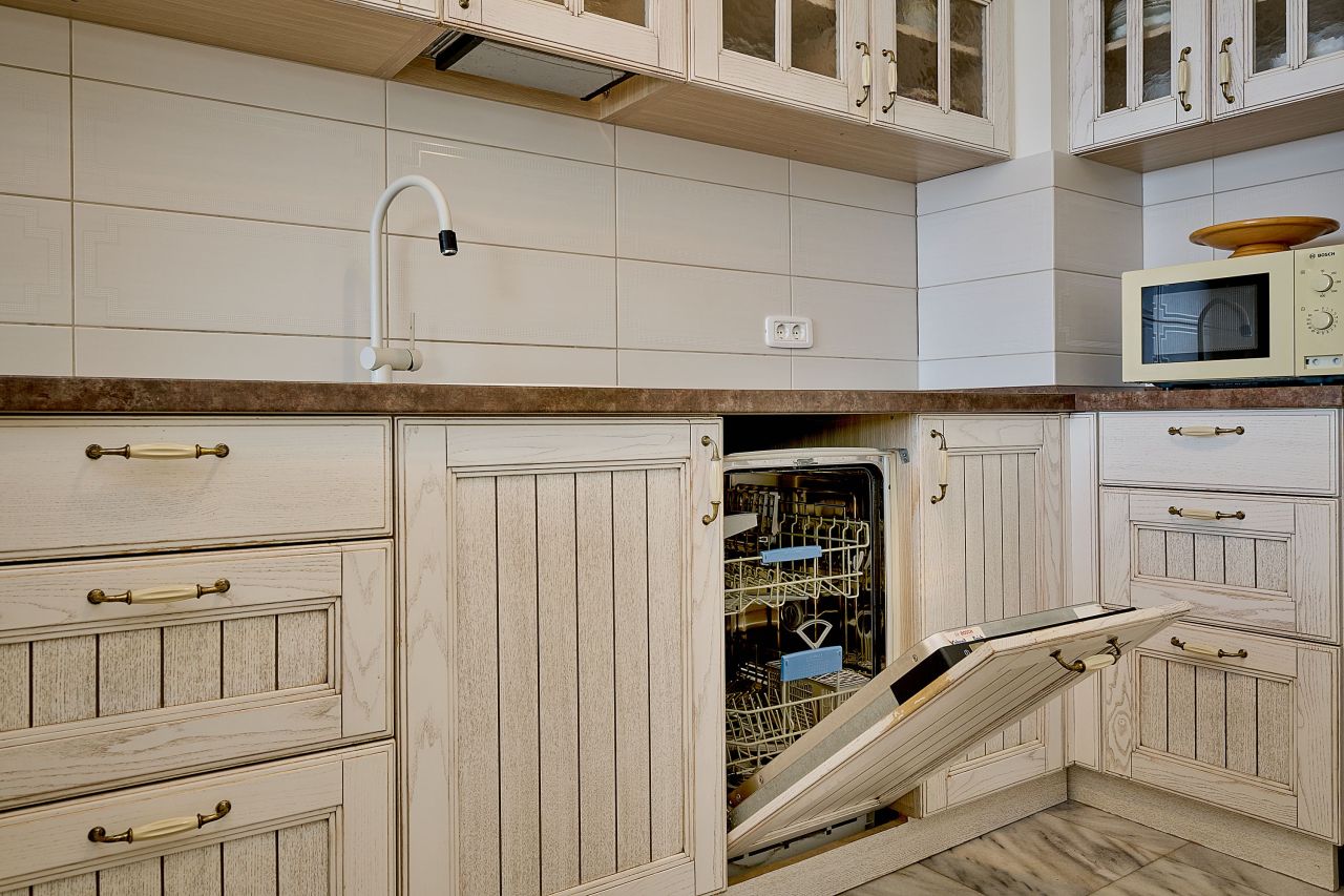 Piso en Becici, Montenegro, 113 m² - imagen 4