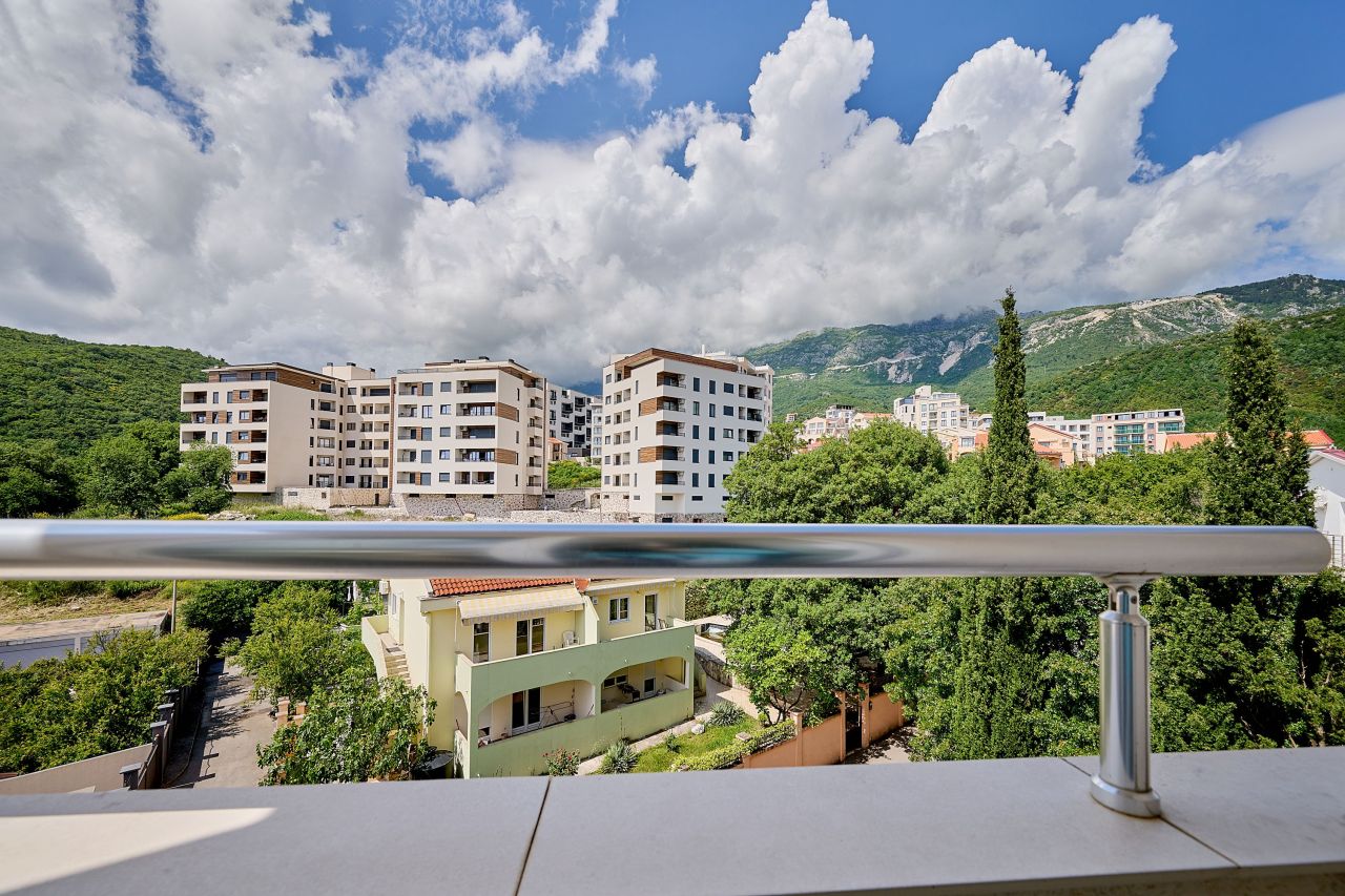 Piso en Becici, Montenegro, 113 m² - imagen 17
